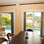 Pirata بيت للعطل *